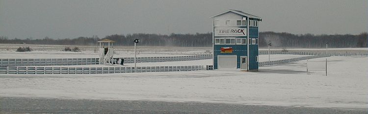 Snow-covered front straight (28k)
